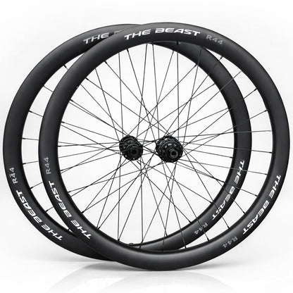 CARBON FIBRE 700c Road Wheel Set – Center Lock Disc – QR / Thru Axle – 22mm Rim – Tubeless Compatible – Performance Hubs – HG / XDR / Microspline – 8–12 Speed - 1455g