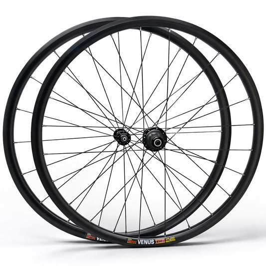 700c Road Wheel Set – Rim Brake – QR – 14mm Rim – PILLAR Aero-Bladed Spokes – Performance Hubs – HG / XDR – 8–12 Speed – 1595g