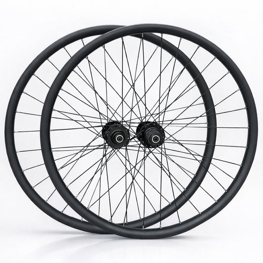 26” MTB Wheel Set – 6-Bolt Disc – QR / Thru Axle – 25mm Rim – Tubeless Compatible – Performance Hubs – HG / Microspline / XD – 8–12 Speed – 1965g